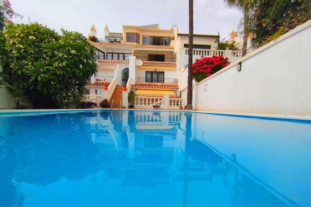 Beautiful 2 Bedroom In Calle Carabeo, Nerja Εξωτερικό φωτογραφία